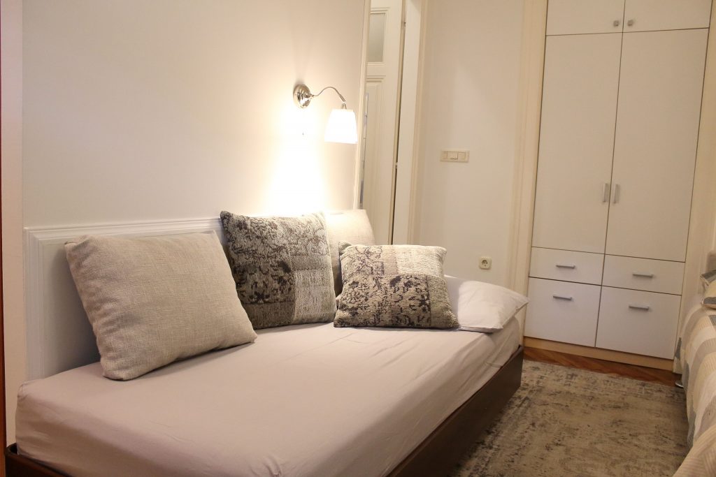 Quiet apartment in Lovran center, near center and pebble beach