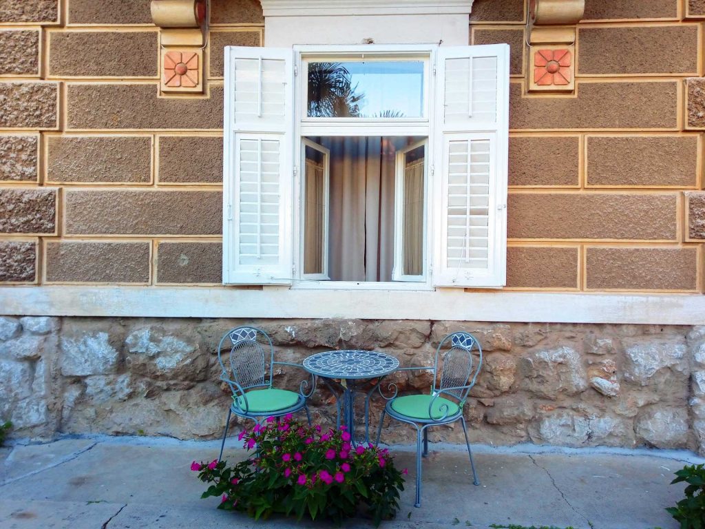 Villa San Giuseppe Lovran, apartment 2+1 terrace with flowers