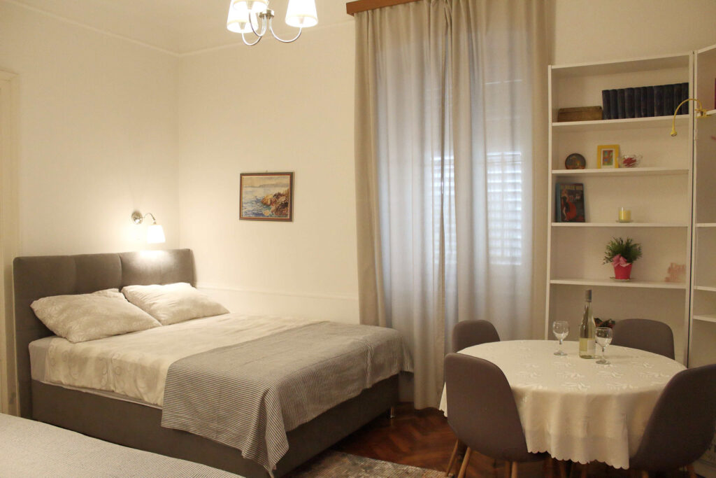 Villa San Giuseppe Lovran, Opatija, apartment on quiet location, 50 m from seam best price