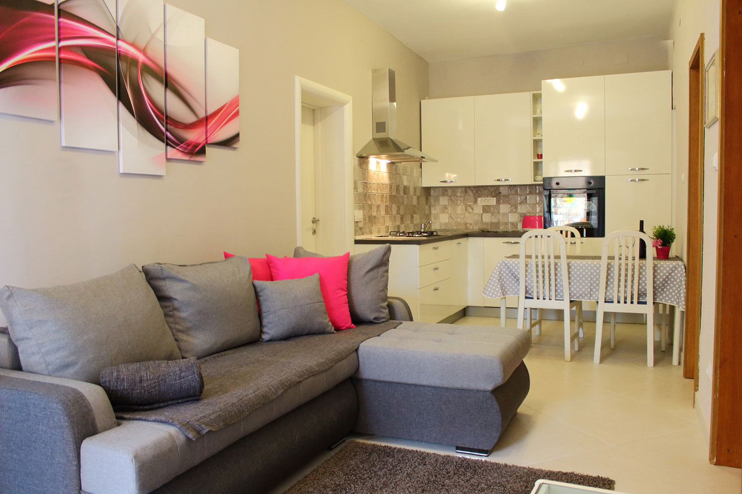Apartments Basan Lovran-Opatija, comfortable apartment 4+1 living room